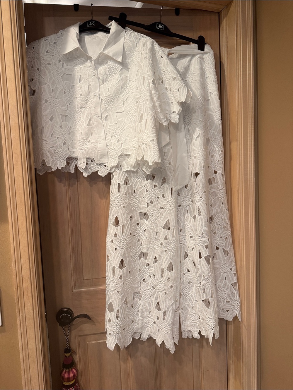 NWOT -  White Lace/Crochet Crop Top / Pants